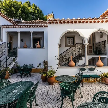 Casa De S. Thiago Do Castelo Гостевой дом