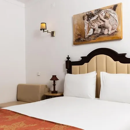 Casa De S. Thiago Do Castelo בית הארחה 3*