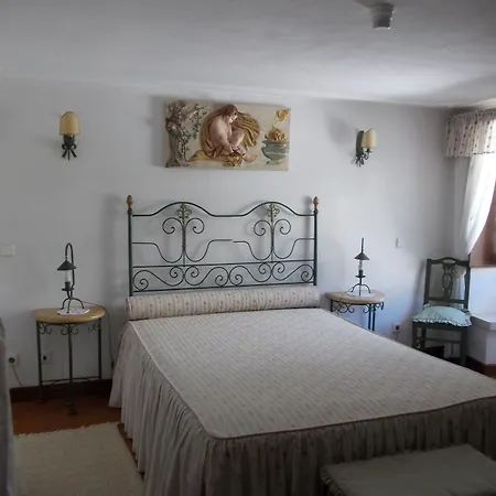 Casa De S. Thiago Do Castelo 3* 오비도스