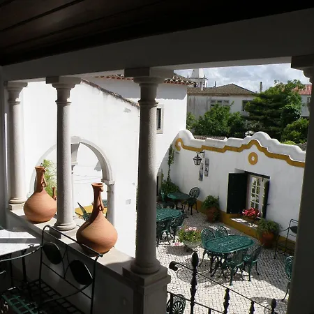 Casa De S. Thiago Do Castelo 3* אובידוס