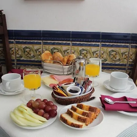 Casa De S. Thiago Do Castelo Гостевой дом Обидуш