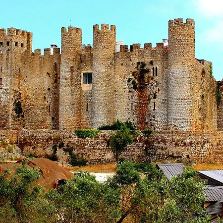 Casa De S. Thiago Do Castelo בית הארחה