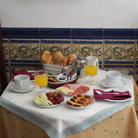 게스트하우스 Casa De S. Thiago Do Castelo 3*