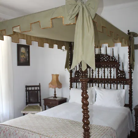 Casa De S. Thiago Do Castelo Гостевой дом