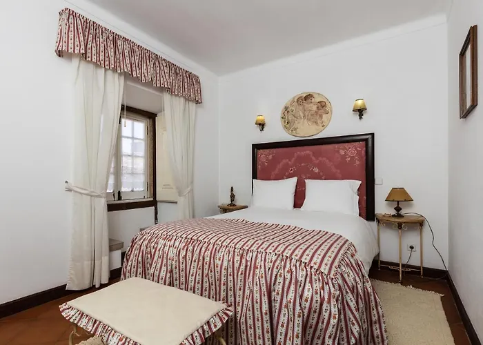 Casa De S. Thiago Do Castelo Pensión Óbidos